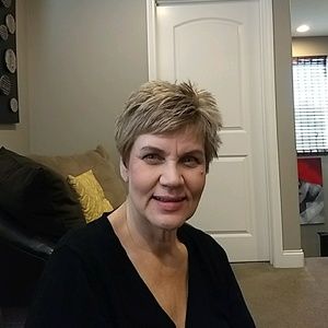 Meet your Posher, Cheryl